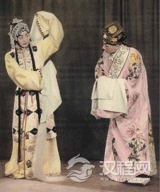 《玉簪记·琴挑》