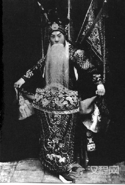 京剧《定军山》谭富英饰黄忠