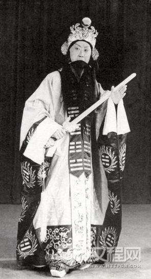 《群英会·借东风》