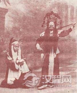 《游六殿》