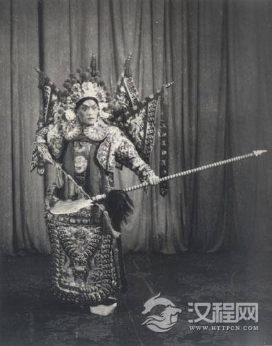 《挑滑车》高盛麟饰高宠