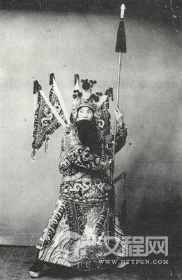 《宁武关》言菊朋饰周遇吉