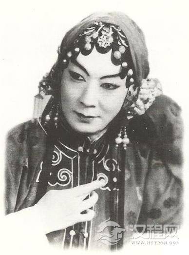 《秦香莲》黄桂秋饰秦香莲