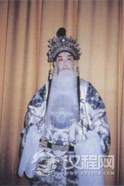 《哭灵牌》周正荣饰刘备