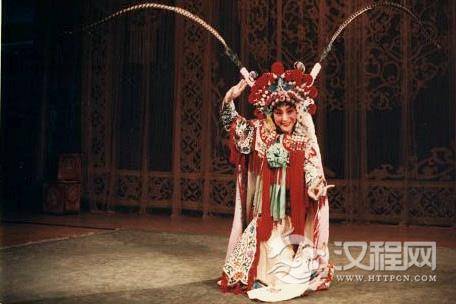 《点帅破阵》杨秋玲饰穆桂英