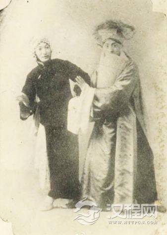 《四进士》李洪春饰宋士杰、居恨侬饰杨素贞