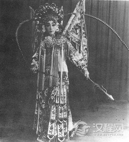 《扈家庄》宋德珠饰扈三娘