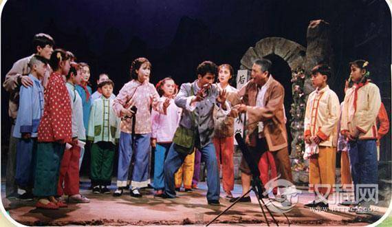 《油灯灯开花》