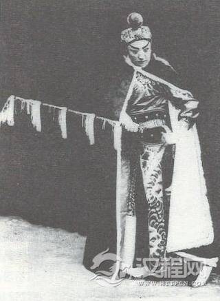 《雪夜夺昆仑》