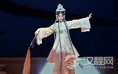 陈妙常为什么会爱上潘必正而不是张孝祥？尼姑陈妙常为什么能嫁人？