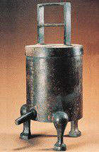 西汉海昏侯墓主椁室开启 孔子画像马蹄金超乎想像