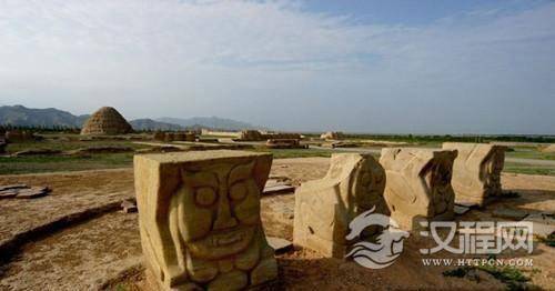 成吉思汗六征西夏 最后被西夏王妃咬死在床上？