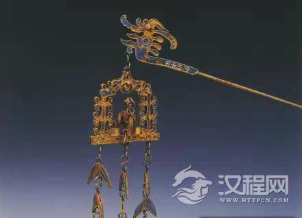 武媚娘传奇里的服饰有没有什么不妥的地方？