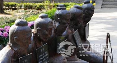 岳飞之死：岳飞坟前的张俊从南宋四大名将到历史罪人