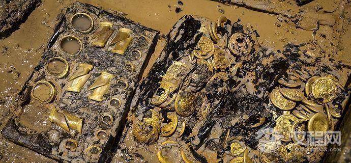 考古发现：两千年前古墓发出奇怪香味