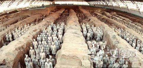 为何秦始皇做兵马俑为何不将秦始皇陵墓挖掘出来?