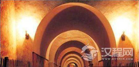 秦始皇陵隐藏着秦始皇还活着的惊天秘密！