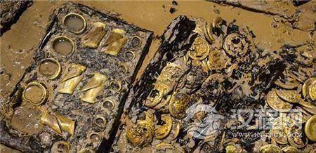 海昏侯墓发掘孔子屏风：推算孔子身高1.82米