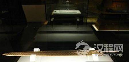 未解之谜：越王勾践的青铜剑竟然千古不锈