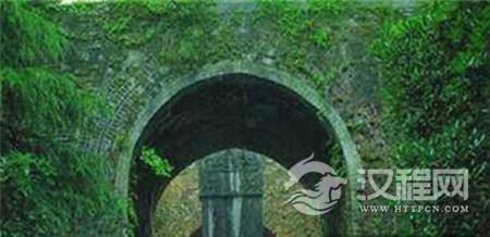 朱元璋下葬时真有十三口棺同时出城吗?