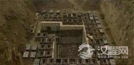 秦陵地下“军备库”曝光：出土石甲石盔