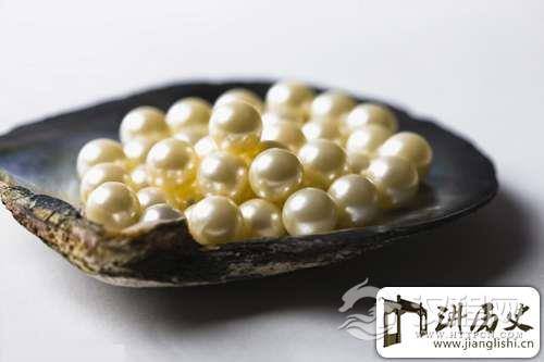 揭秘一代巨贪和珅的生财之道：4种手段积累财富