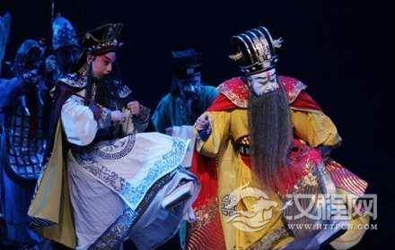 揭秘：历史上是谁把曹操变成了白脸的奸臣？