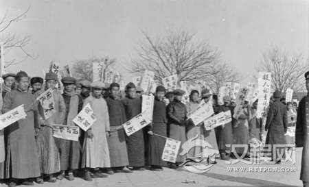 五四运动之后中国男人才第一次有了“女朋友”