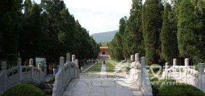 朱元璋皇陵之谜：明孝陵地宫究竟隐藏了多少秘密