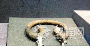 隋炀帝被弑杀时50岁左右:隋炀帝墓两颗牙齿展出