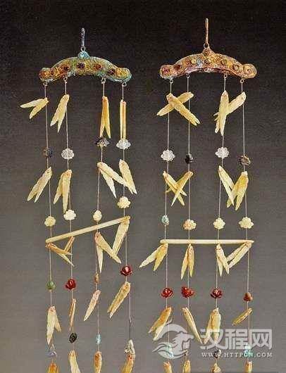 明朝服饰：明朝皇后燕居冠服