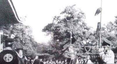 袁世凯的皇帝梦：没有龙鳞制造龙鳞也要上