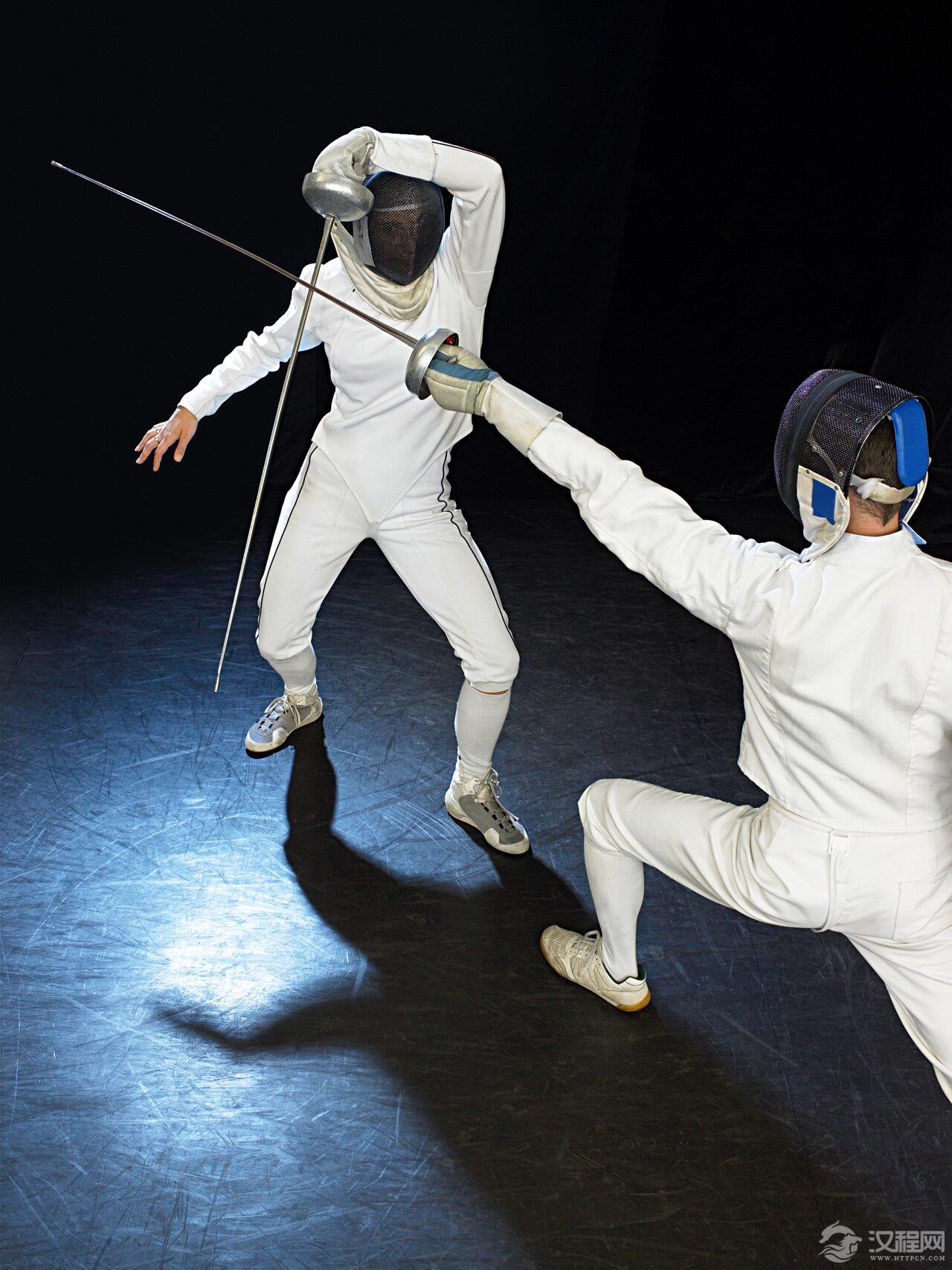 摄图网_501469581_击剑(企业商用)_proc.jpg