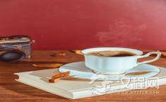 “晚不梳头，早不说梦”，老祖宗的两个讲究，到底啥意思？