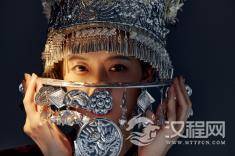 苗族银饰背后的故事：传统与现代的交融