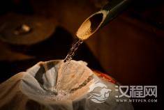 中国酒文化中的民间工艺与酿造技艺