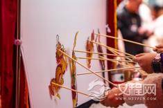 山西皮影戏是光影间的传奇,指尖上的非遗