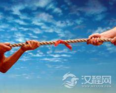 拔河比赛是回族团结的象征