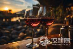 婚宴中的酒俗与祝福