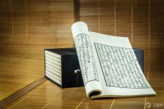 为何看似古板的文言文，反而成了解压的