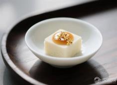 寿碗不吃完能带走？那只“缺口碗”里，藏着添福增寿的玄机？​