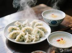 “趁热吃”的温柔陷阱：烫下去的是爱，还是危险？