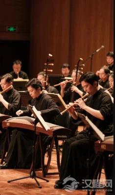 AI帮传统音乐写曲子，是帮手还是新问题？——看看央音天琴和上海民乐团的尝试