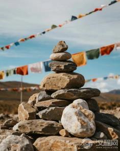 藏区玛尼堆上的石头,为什么不能随便拿走?