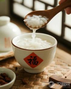 自家酿的米酒表面有一层白毛，是坏了还是成功了？​