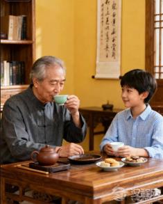 “长者立，幼勿坐”，这条规矩在今天还适用吗？