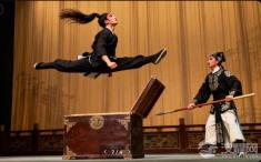 看着都疼！京剧《打棍出箱》的三大狠招