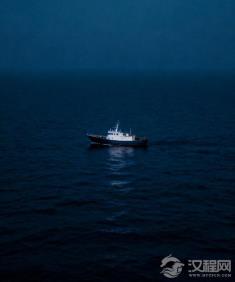 “㵘淼（màn miǎo）之量”，四水为“㵘”，三水为“淼”，哪个更显浩瀚无涯？