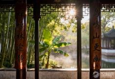 对联：方寸间的汉语韵律宇宙