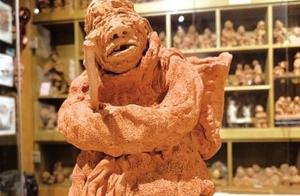 兰州“泥人岳”玩出精彩泥塑人生